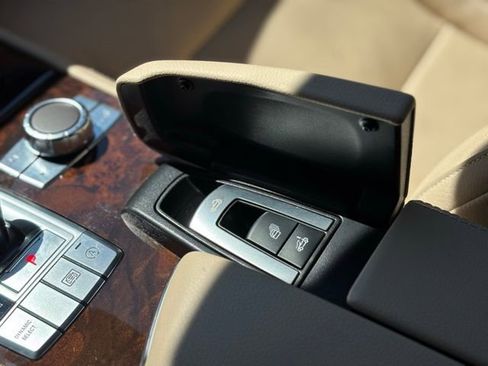 Certified 2019 Mercedes-Benz SL 550 image 40