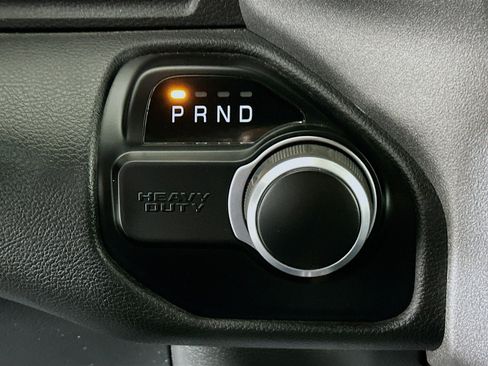 Used 2024 RAM 2500 Tradesman w/ Chrome Appearance Group image 21