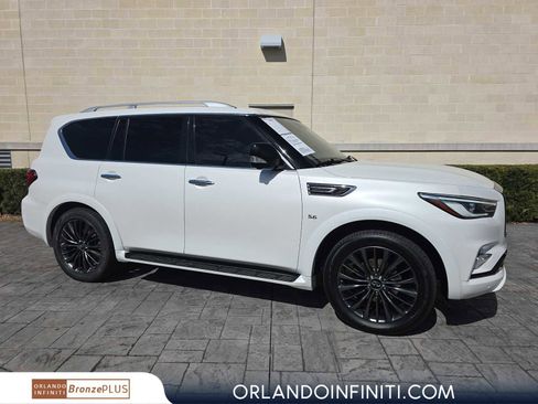 Used 2020 INFINITI QX80 Luxe w/ Edition 30 Package image 2