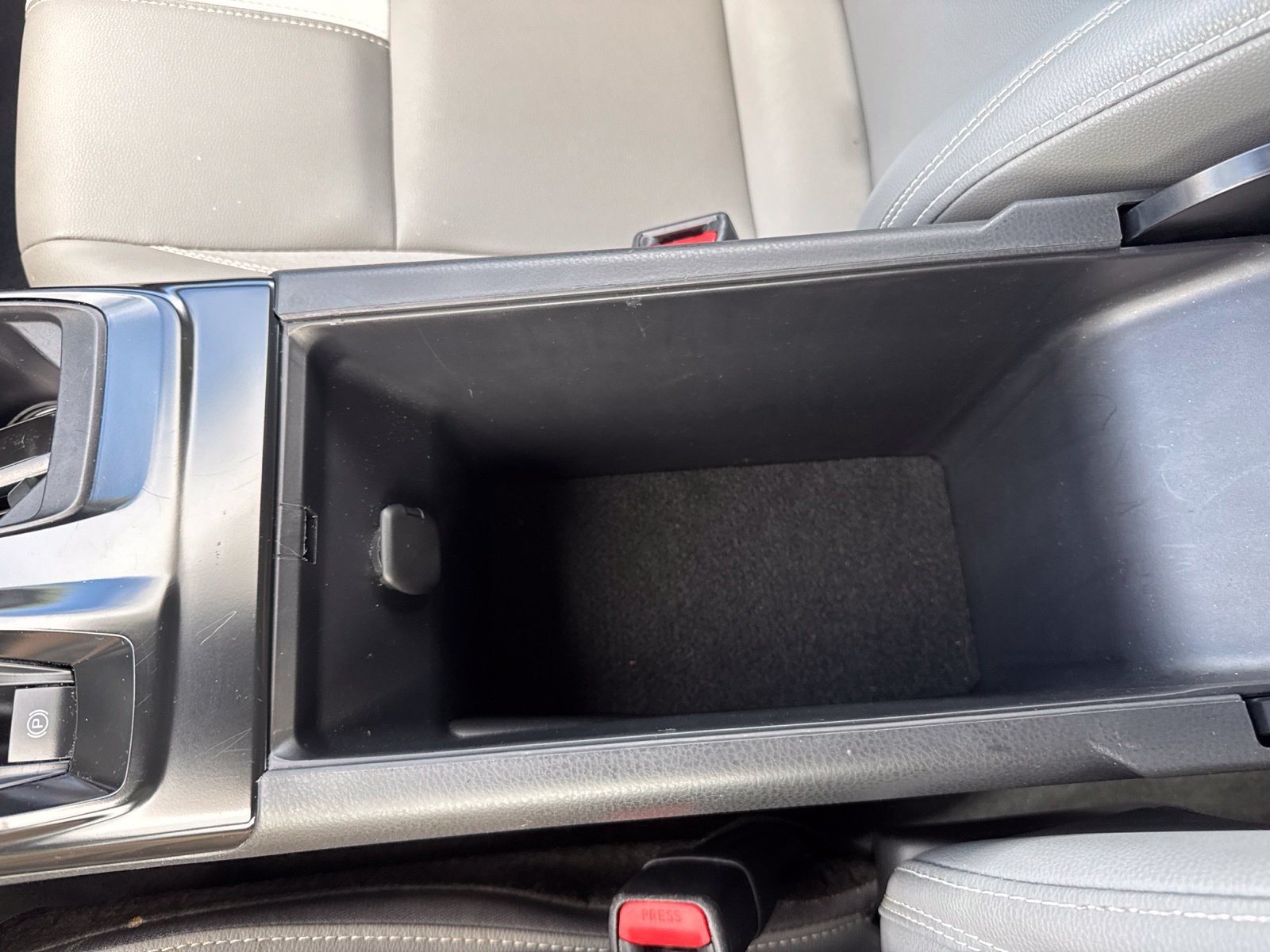 Used 2025 Toyota Camry SE FWD image 27
