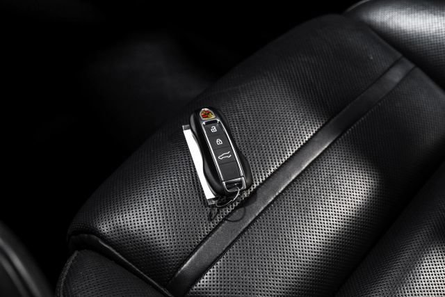 Used 2019 Porsche Cayenne AWD/4WD image 58
