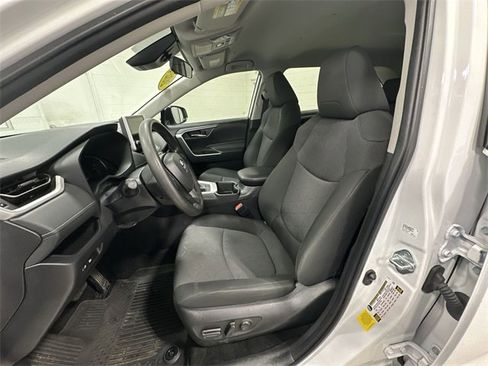 Used 2024 Toyota RAV4 XLE image 15