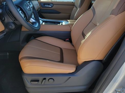 New 2026 Nissan Armada SL image 6