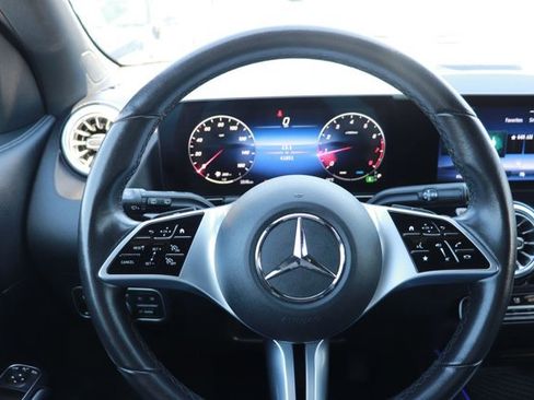Used 2025 Mercedes-Benz GLA 250 image 20