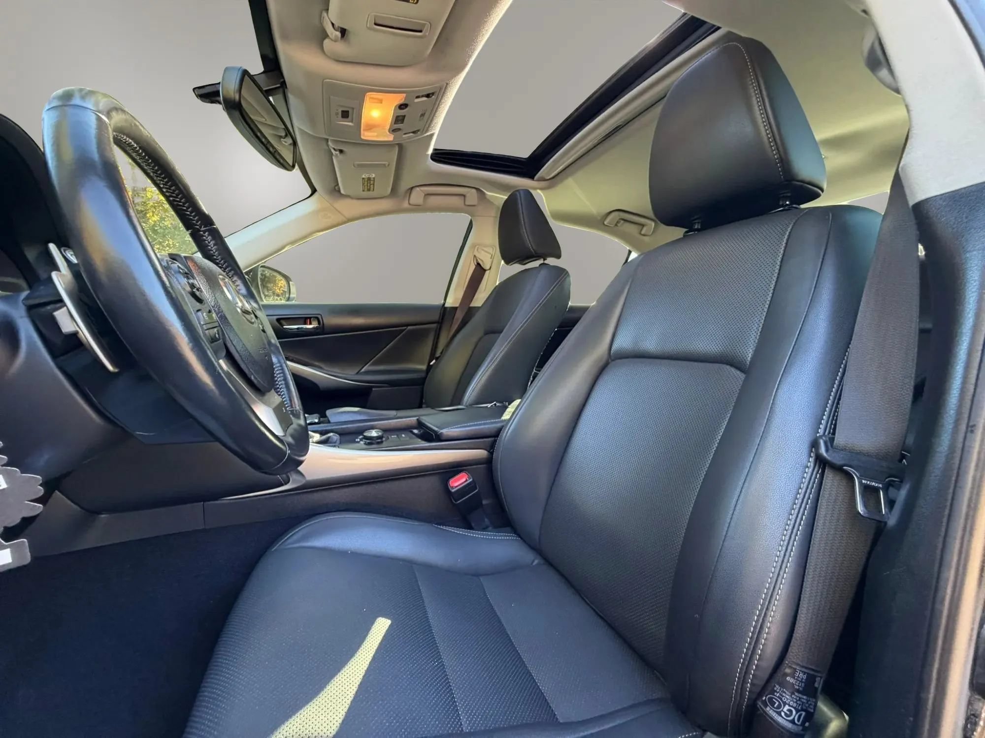 Used 2015 Lexus IS 250 AWD w/ Navigation System Package image 11