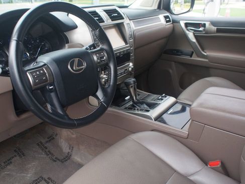 Used 2016 Lexus GX 460 w/ Navigation Package AWD/4WD image 14