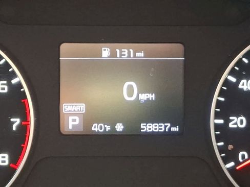 Used 2021 Kia Seltos EX image 19