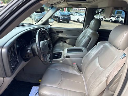 Used 2006 Chevrolet Tahoe Z71 w/ Z71 Preferred Equipment Group RWD image 21