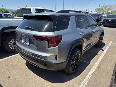 Used 2026 GMC Terrain Elevation w/ Elevation Premium Package FWD image 3