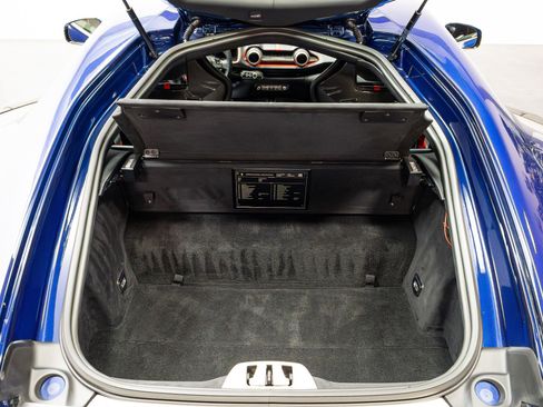 Used 2019 Ferrari 812 Superfast image 41