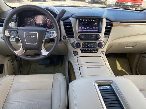Used 2016 GMC Yukon Denali w/ Open Road Package AWD/4WD image 4