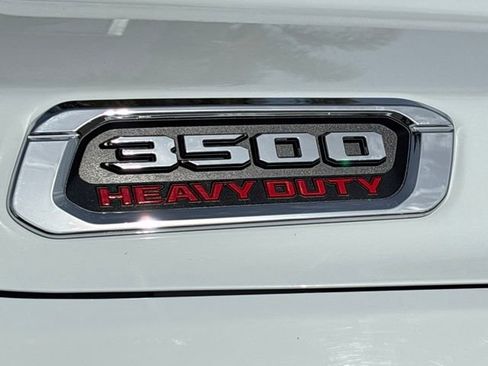 Used 2024 RAM 3500 Big Horn image 5