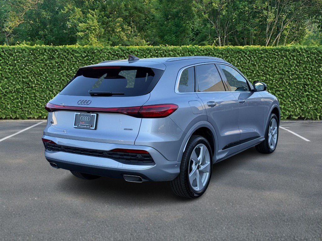 Used 2026 Audi Q5 Premium Plus w/ Premium Plus AWD/4WD image 3