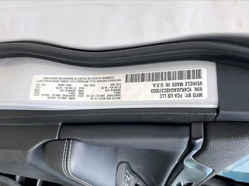 New 2025 Jeep Grand Cherokee Laredo X image 11