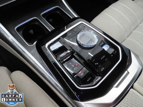 Used 2023 BMW 760i xDrive w/ Executive Package image 18