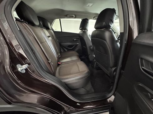 Used 2016 Chevrolet Trax LT w/ LT Convenience Package image 21