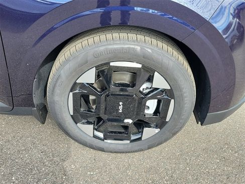 New 2026 Kia Carnival EX image 41