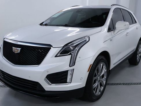 Used 2020 Cadillac XT5 Sportv w/ Platinum Package image 3