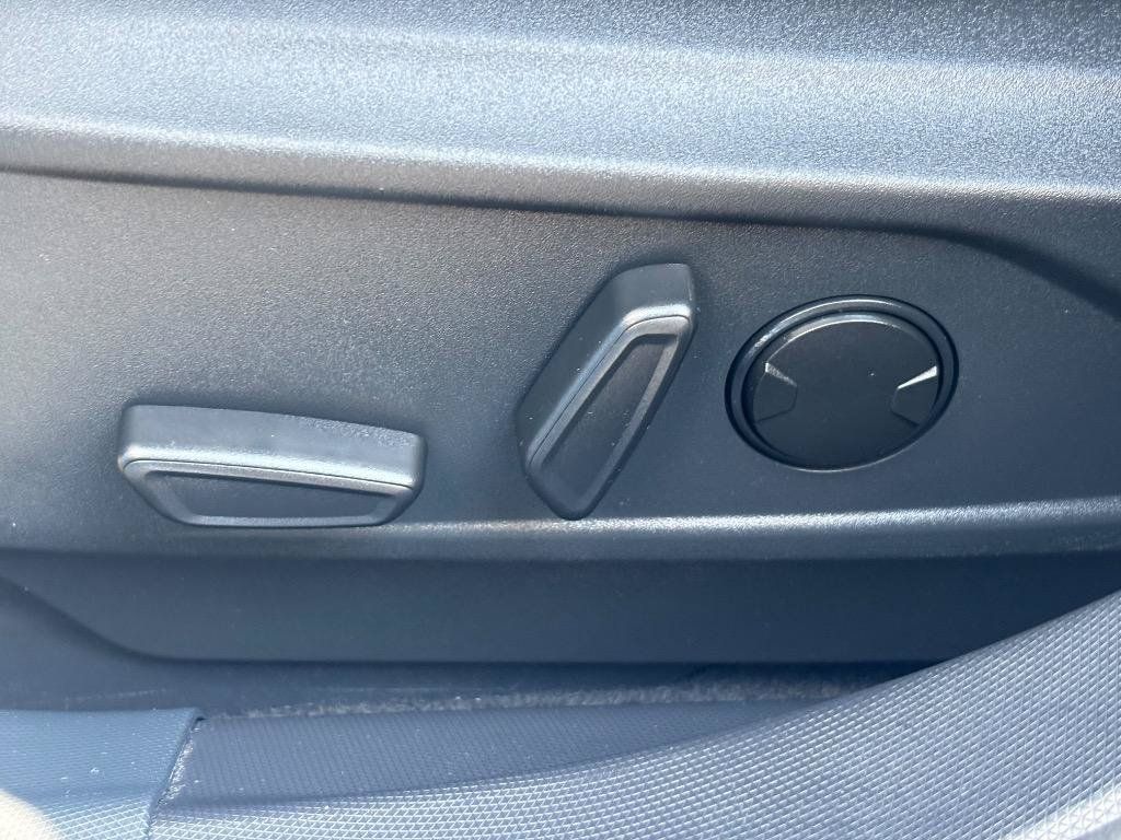 Used 2022 Ford Mustang Mach-E Select AWD/4WD image 15