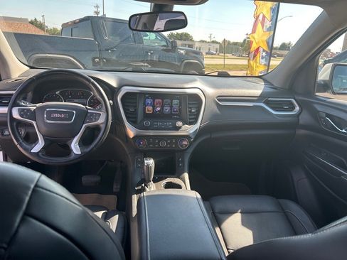 Used 2018 GMC Acadia SLT image 13