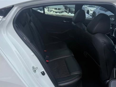 Used 2021 Nissan Maxima SR w/ Sport Mat Group image 12