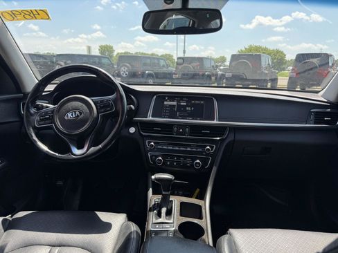 Used 2016 Kia Optima EX w/ Premium Package FWD image 28