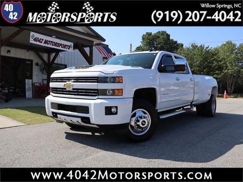Used 2019 Chevrolet Silverado 3500 LT w/ LT Convenience Package AWD/4WD image 1