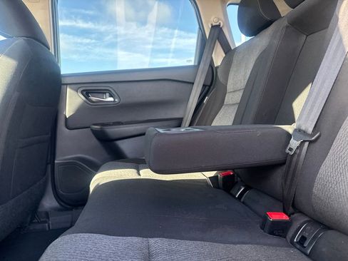 Certified 2025 Nissan Rogue SV FWD image 35