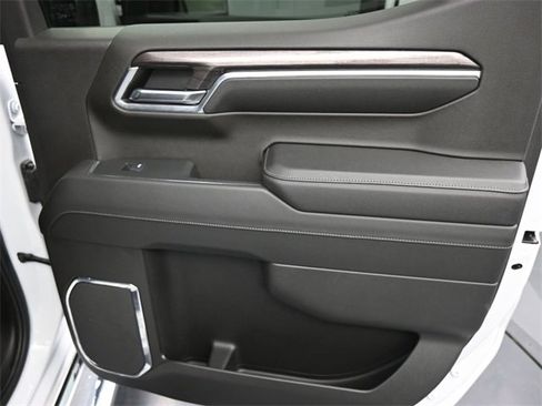 Used 2024 Chevrolet Silverado 1500 LTZ w/ Technology Package image 12