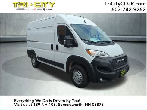 New 2026 RAM ProMaster 2500 w/ Convenience Group image 7