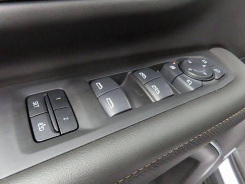 Used 2024 GMC Yukon AT4 image 63