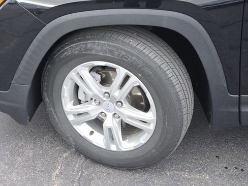 Used 2022 GMC Terrain SLE w/ Driver Convenience Package image 21