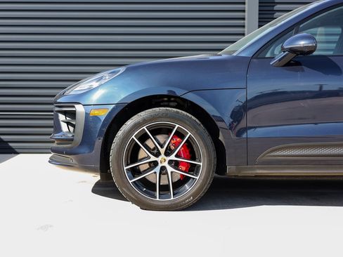 Certified 2022 Porsche Macan S image 11