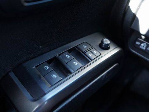 Used 2023 Toyota Tacoma TRD Off-Road w/ TRD Premium Off Road Package image 27