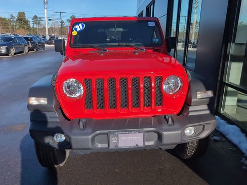 Used 2021 Jeep Wrangler Sport S image 3