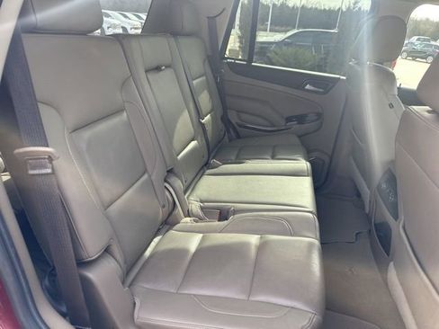 Used 2019 GMC Yukon SLT w/ Premium Edition image 32