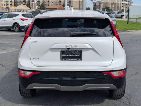Certified 2023 Kia Niro Wind w/ Wind Preserve Package FWD image 4