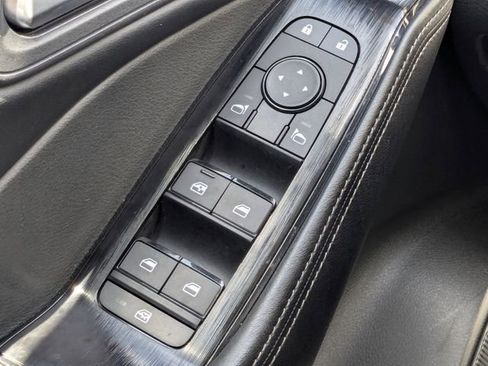Used 2024 Nissan Rogue SV FWD image 27