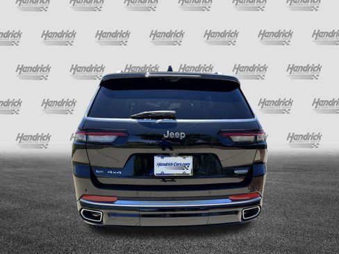 Used 2023 Jeep Grand Cherokee L Summit AWD/4WD image 9
