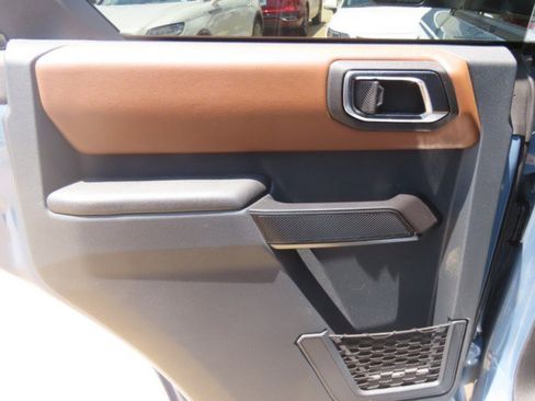 Used 2024 Ford Bronco Outer Banks AWD/4WD image 17