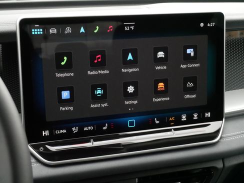 Certified 2025 Volkswagen Tiguan SE w/ Panoramic Sunroof Package AWD/4WD image 22