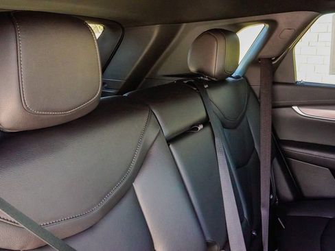 New 2026 Cadillac XT5 Luxury image 11