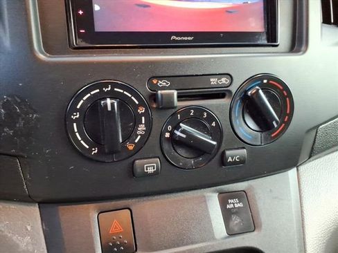 Used 2017 Chevrolet City Express LS image 22