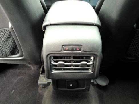 Used 2022 Lincoln Corsair AWD image 27
