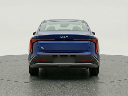 Used 2025 Kia K4 LXS image 7