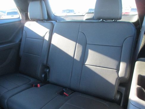 Certified 2023 Chevrolet Traverse Premier w/ Redline Edition image 21
