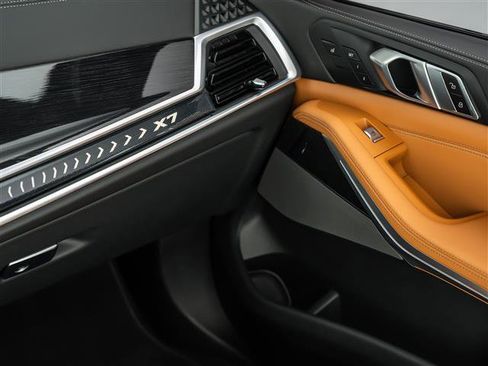 Used 2023 BMW X7 xDrive40i w/ Executive Package image 29