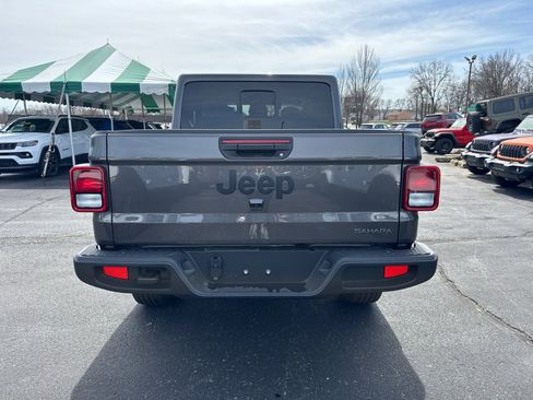 New 2026 Jeep Gladiator Sport AWD/4WD image 4