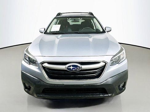 Used 2022 Subaru Outback Premium image 2