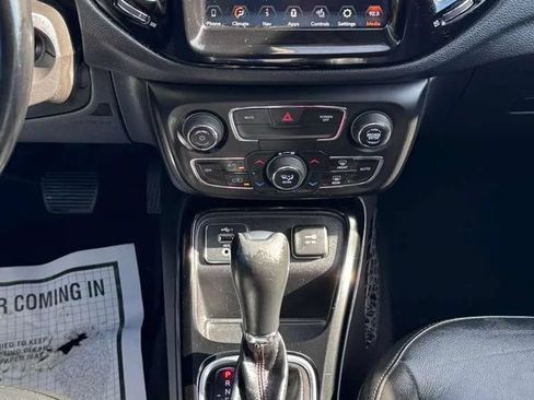 Used 2020 Jeep Compass Limited FWD image 17